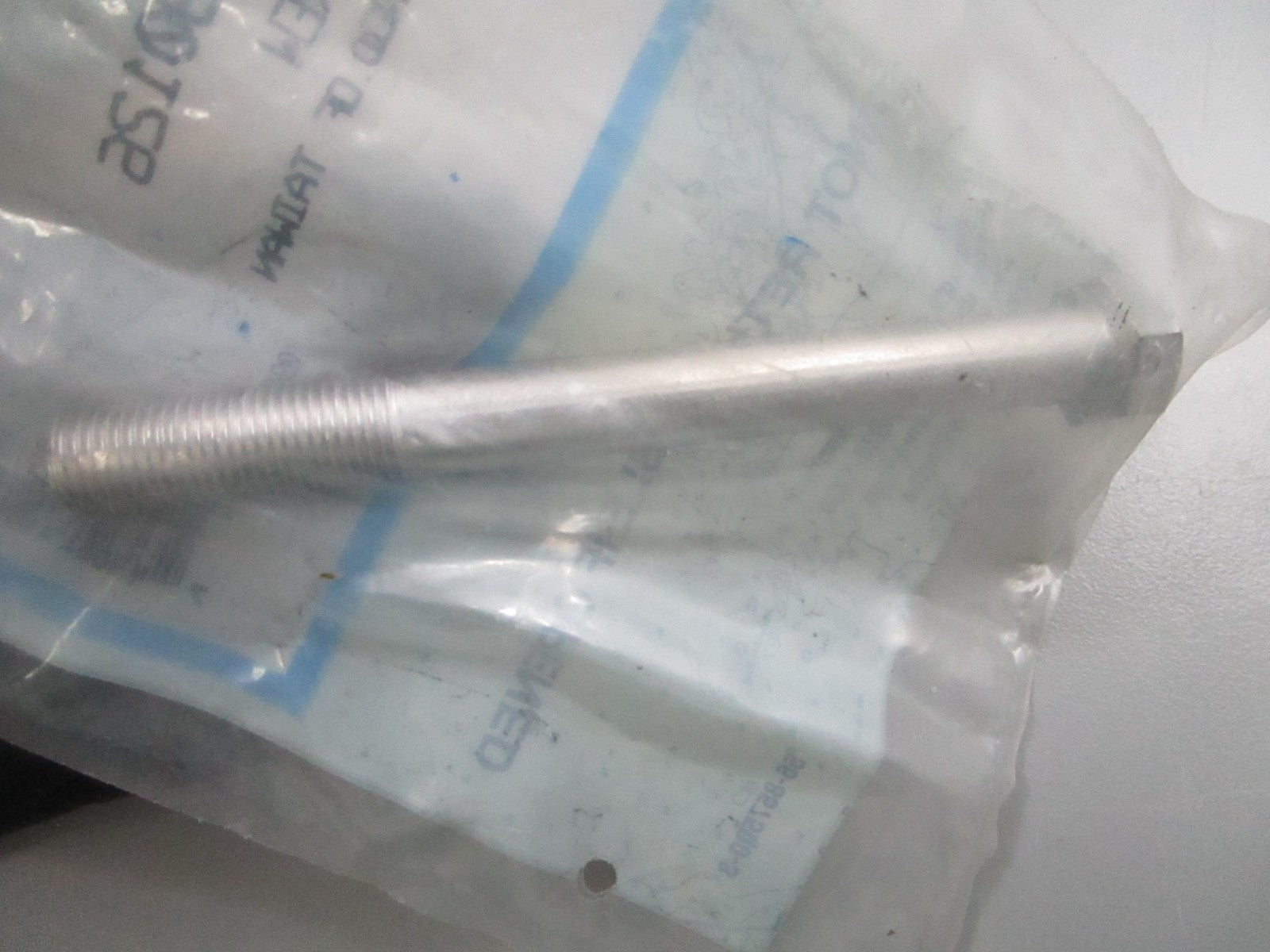 *NEW OEM* 0810 Mercury Quicksilver Screw 10-90126