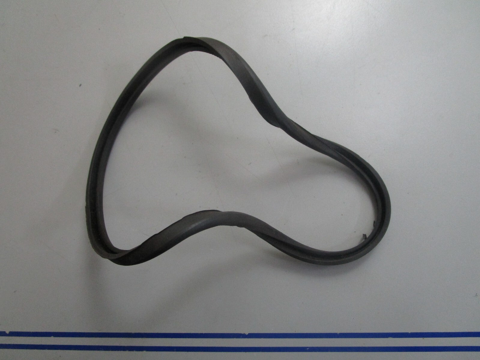 *NEW OEM* 0810 Volvo Penta Gasket 831239