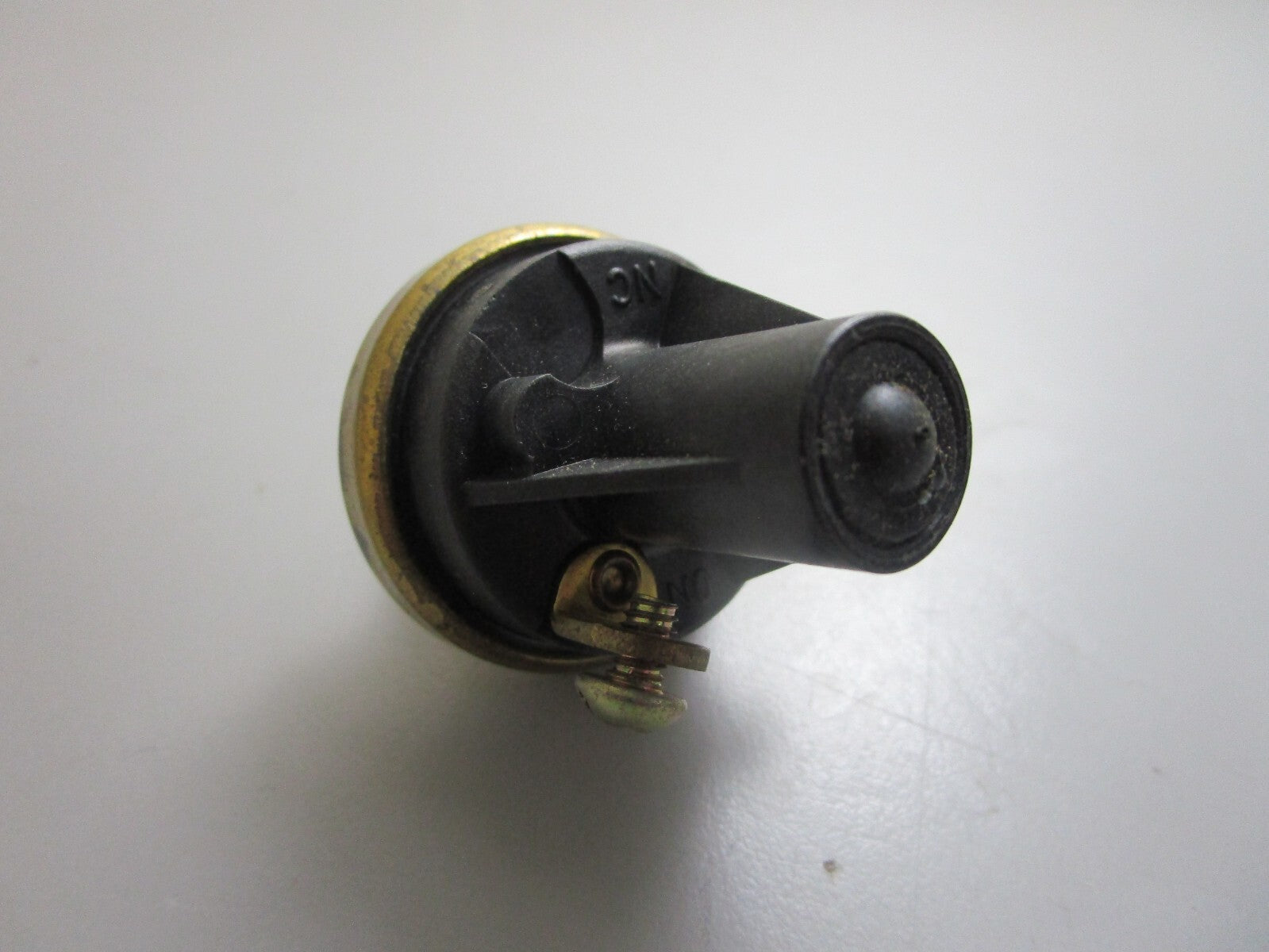 *NEW OEM* 0820 Onan Cummins Pressure Switch 309-0641-18