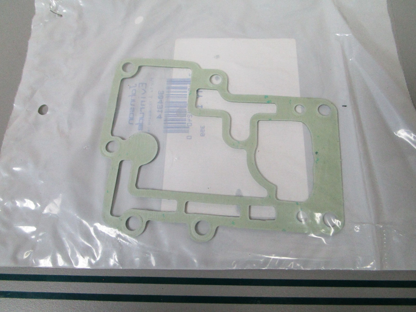 NEW OEM 304314 0304314 OMC Johnson Evinrude Gasket 0810