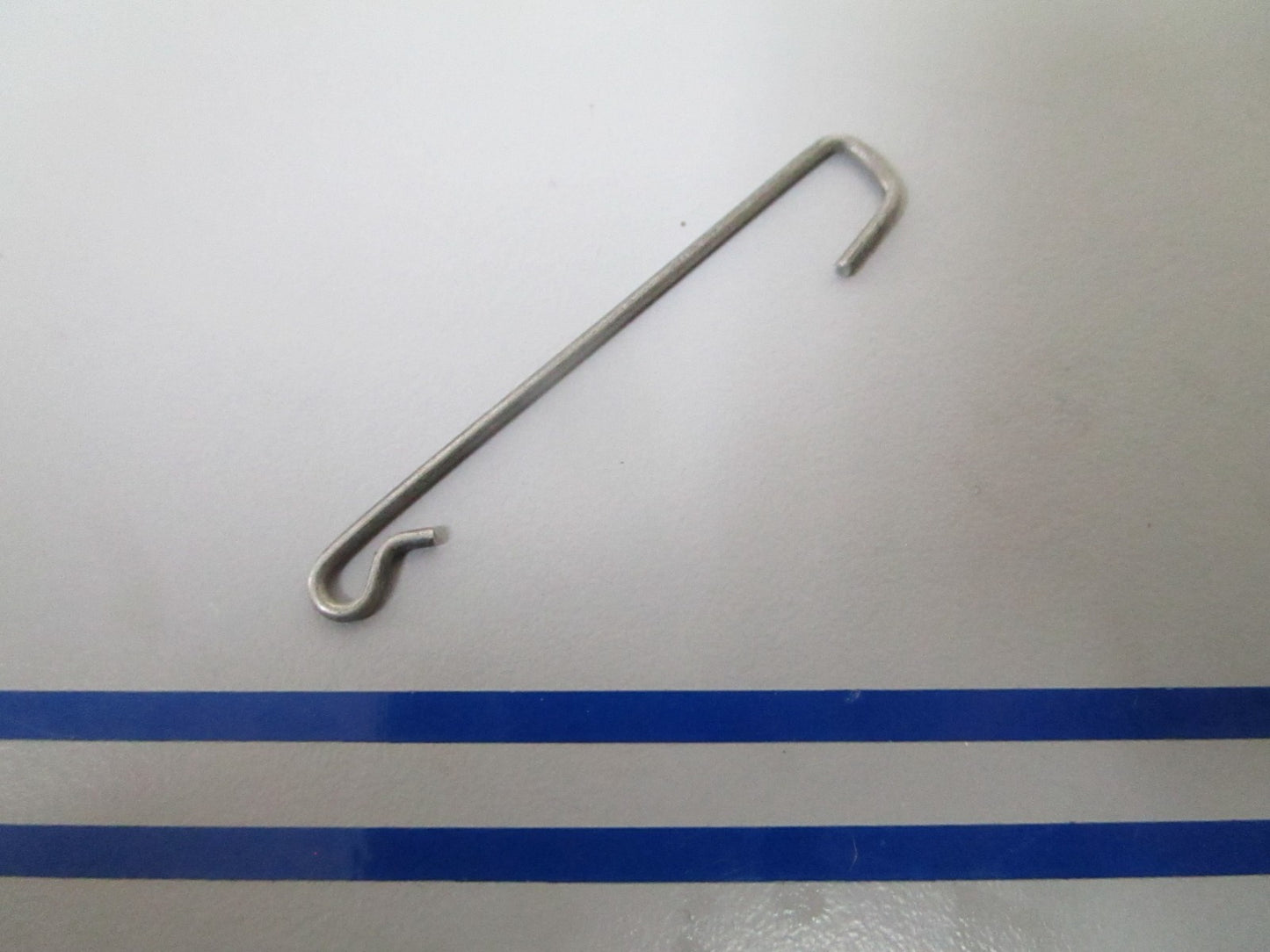 NEW OEM 203725 0203725 OMC Johnson Evinrude Starter Pawl Spring 0810