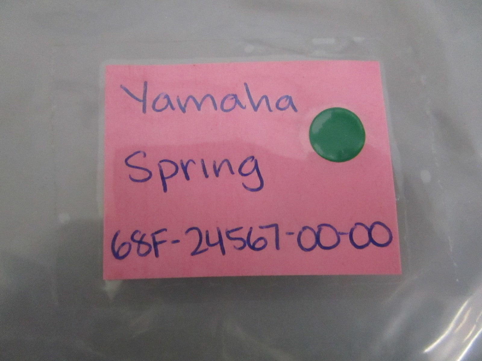 NEW OEM 68F-24567-00-00 Yamaha Spring 0820