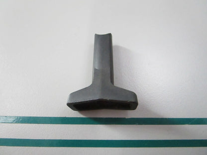 NEW OEM 323421 0323421 OMC Johnson Evinrude Choke Knob 0810