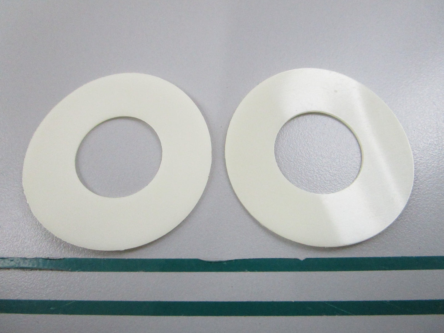 NEW OEM (LOT OF 2) 320608 0320608 OMC Johnson Evinrude Washer 0810