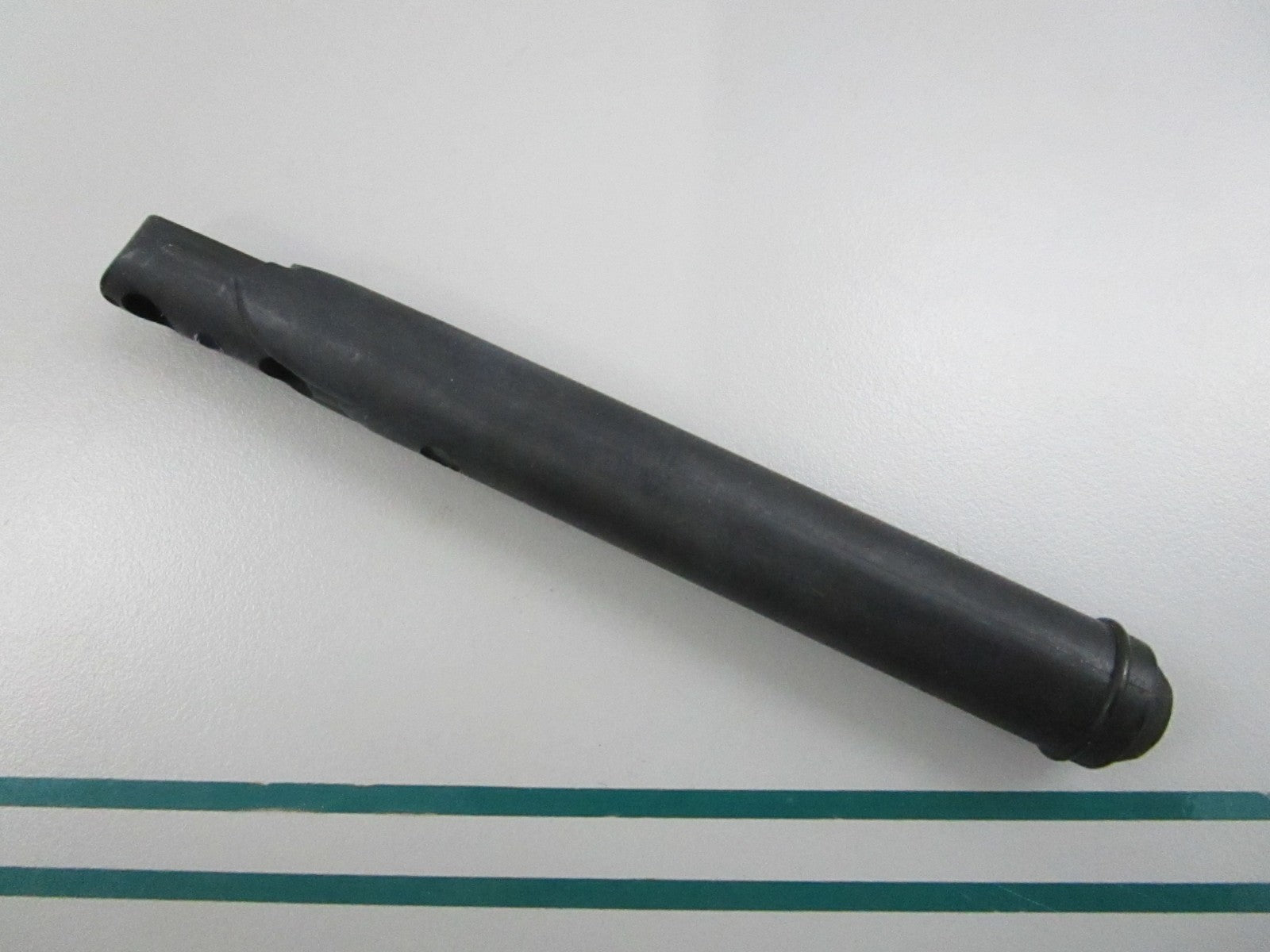NEW OEM 385956 0385956 OMC Johnson Evinrude Guide 0810