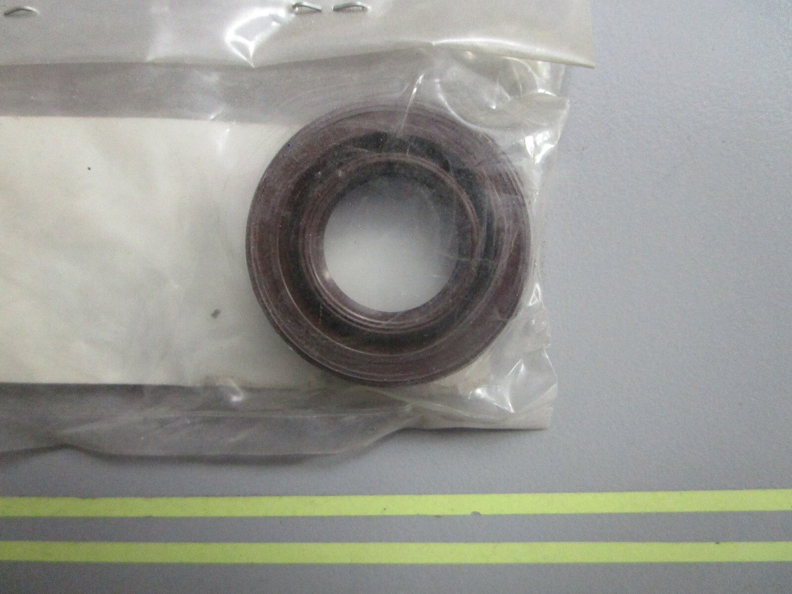 *NEW OEM* 0810 Volvo Penta Oil Seal 93103-18011-00