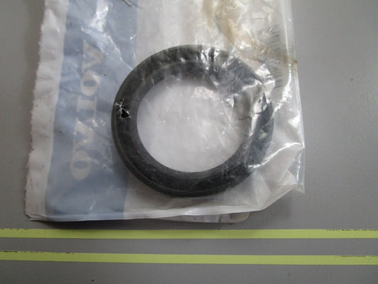*NEW OEM* 0810 Volvo Penta Sealing Ring 977313