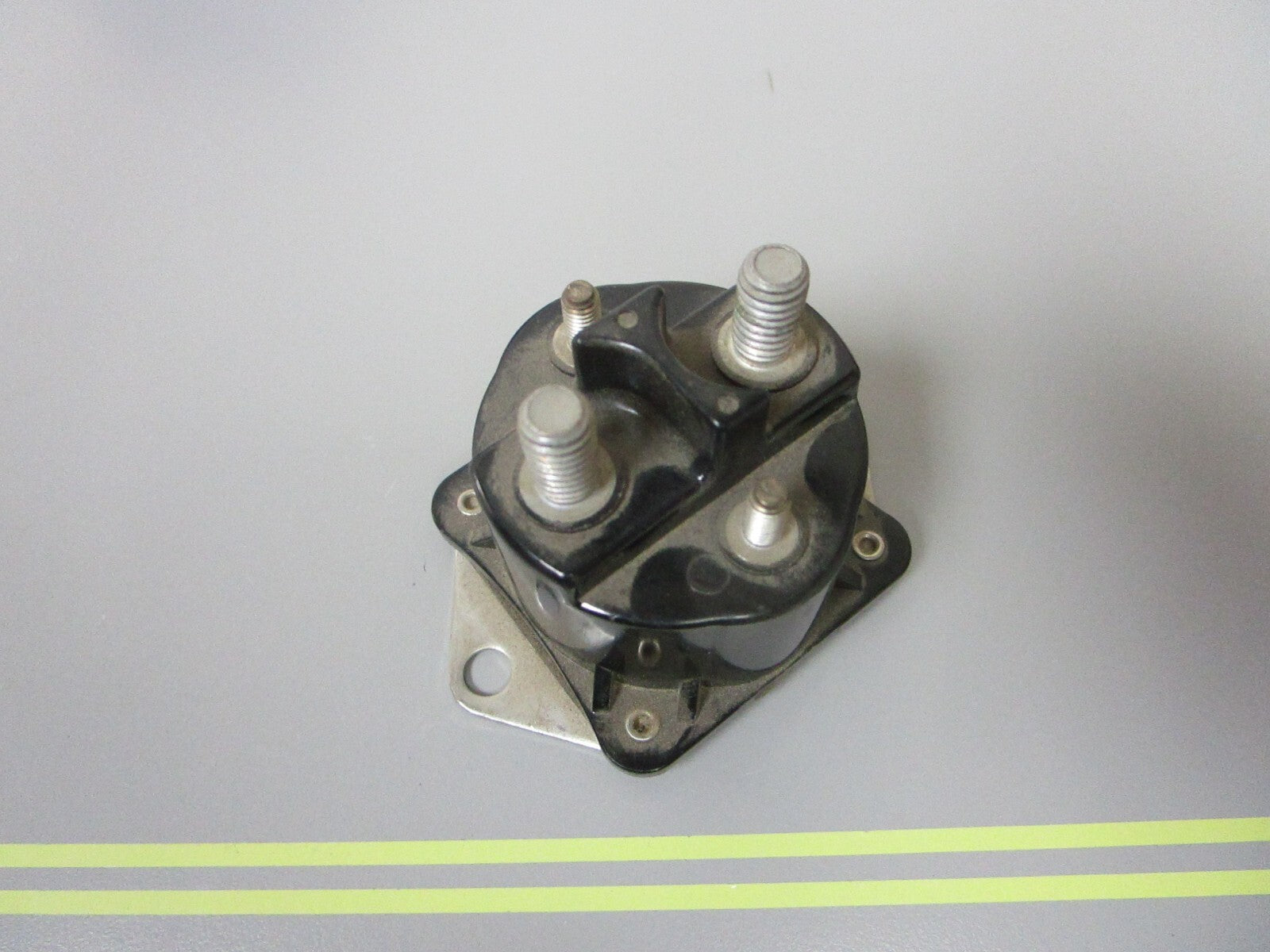 *NEW OEM* 0810 Volvo Penta Solenoid 852565