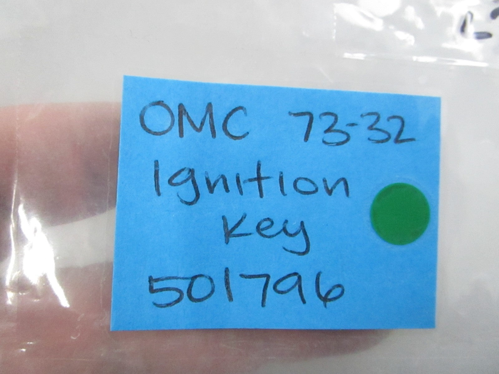 NEW OEM (LOT OF 2) 501796 0501796 OMC Johnson Evinrude 73-32 Ignition Key 0810