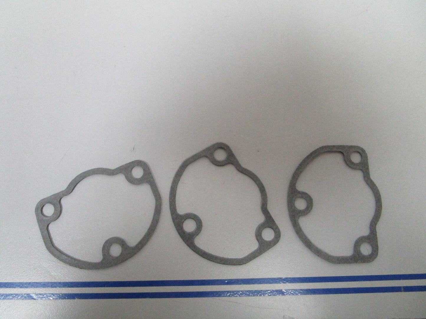 *NEW OEM* (LOT OF 3) 0810 OMC Johnson Evinrude Gasket 305755 0305755