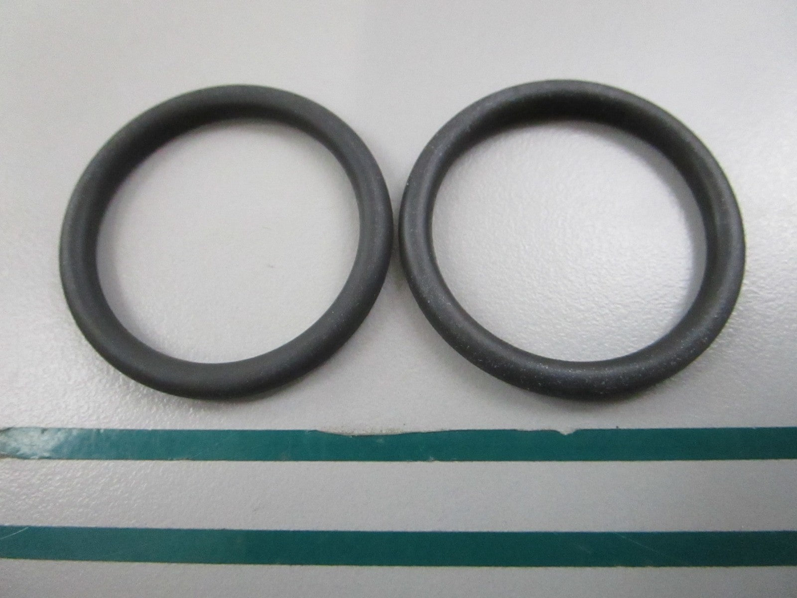 NEW OEM (LOT OF 2) 3328464 Cummins Rectangular Ring Seal 0810