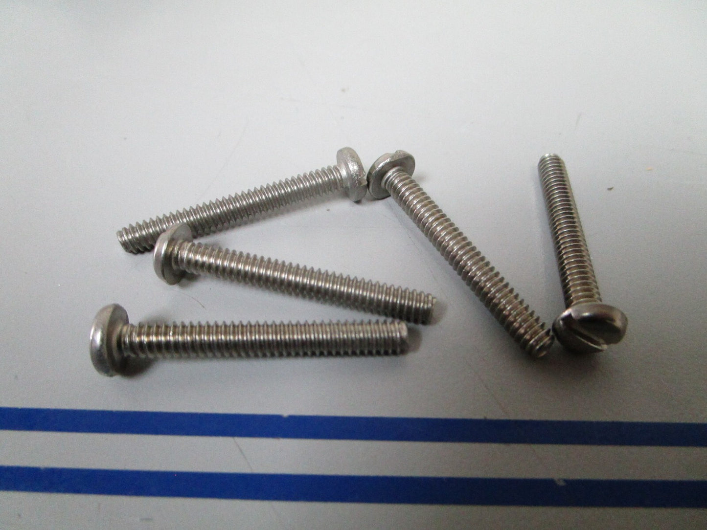 *NEW OEM* (LOT OF 5) 0810 OMC Johnson Evinrude Screw 306259 0306259