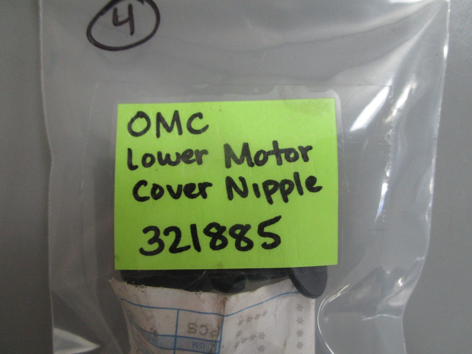 *NEW OEM* 0810 OMC Johnson Evinrude Lower Mount Cover Nipple 321885 0321885