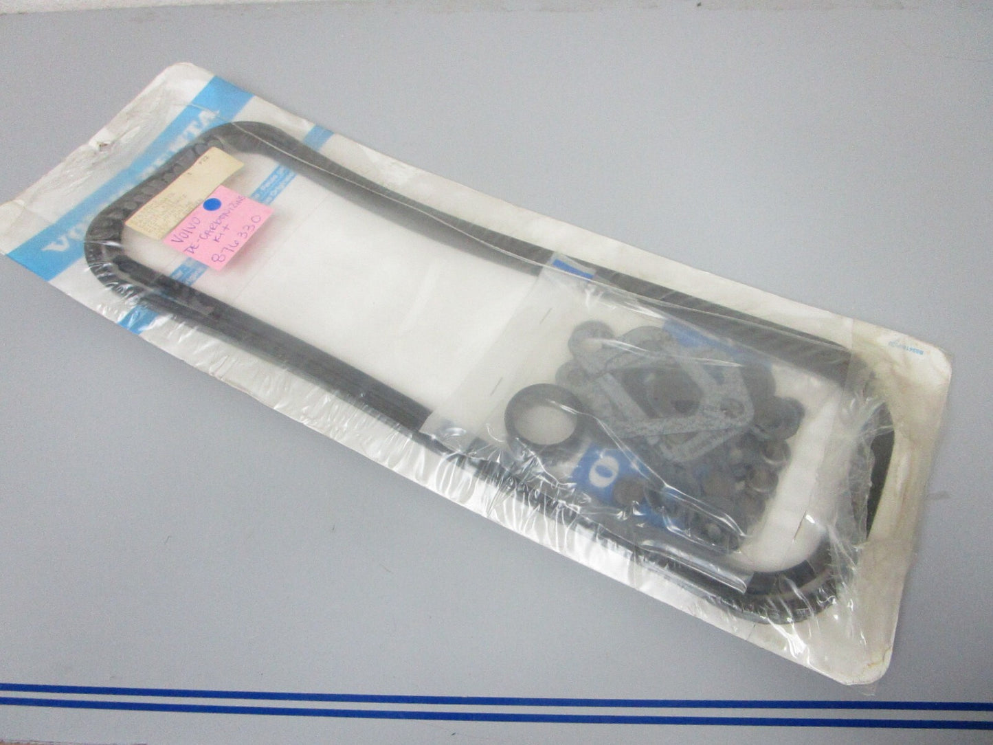 *NEW OEM* 0720 Volvo Penta De-Carbonizing Kit 876330