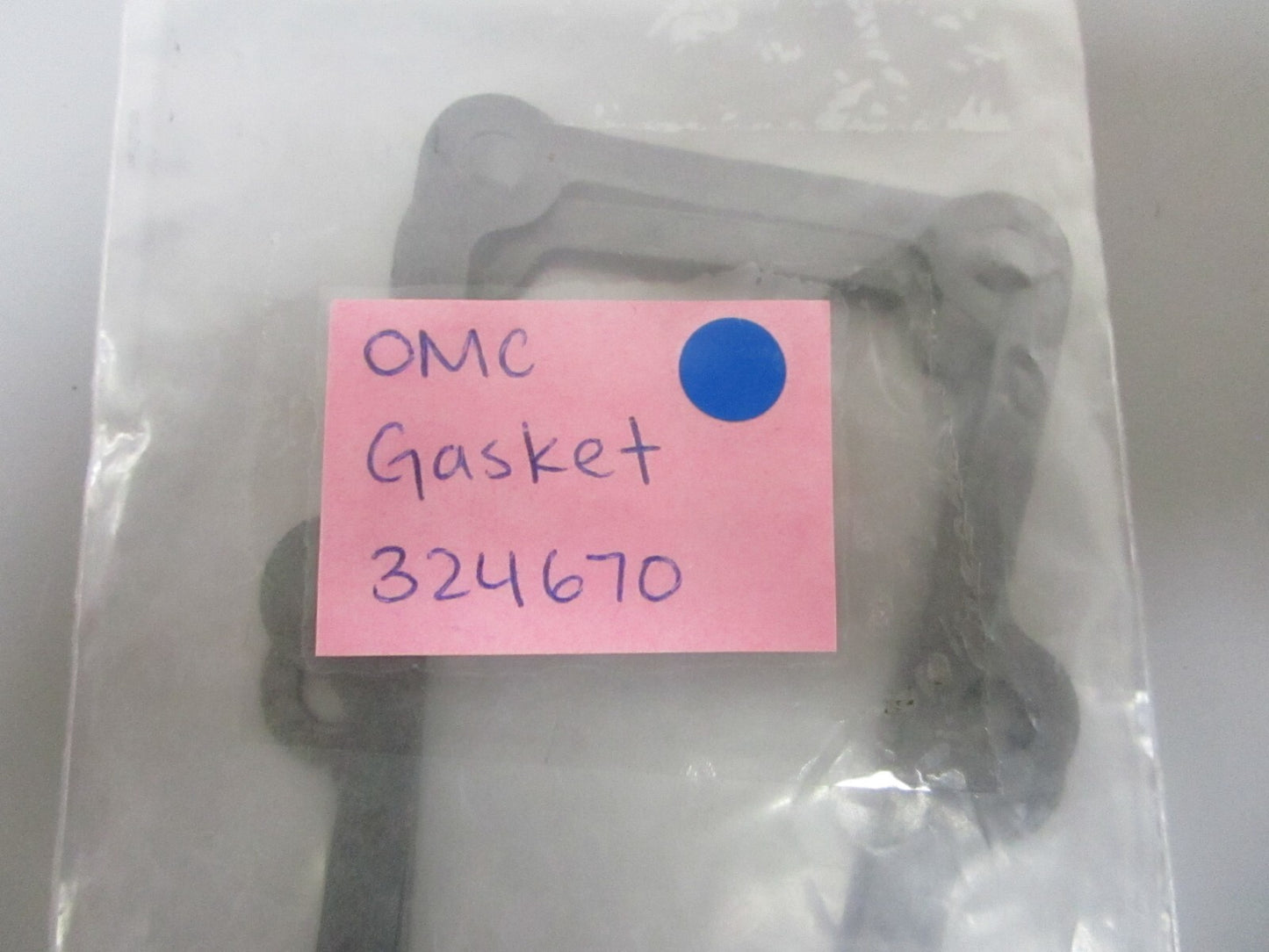 *NEW OEM* (LOT OF 2) 0810 OMC Johnson Evinrude Gasket 324670 0324670