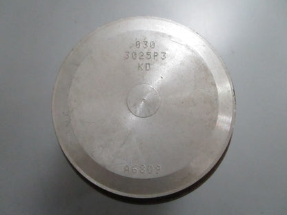 *NEW* 0820 Wiseco Port Piston Assy 3025P2 For: OMC