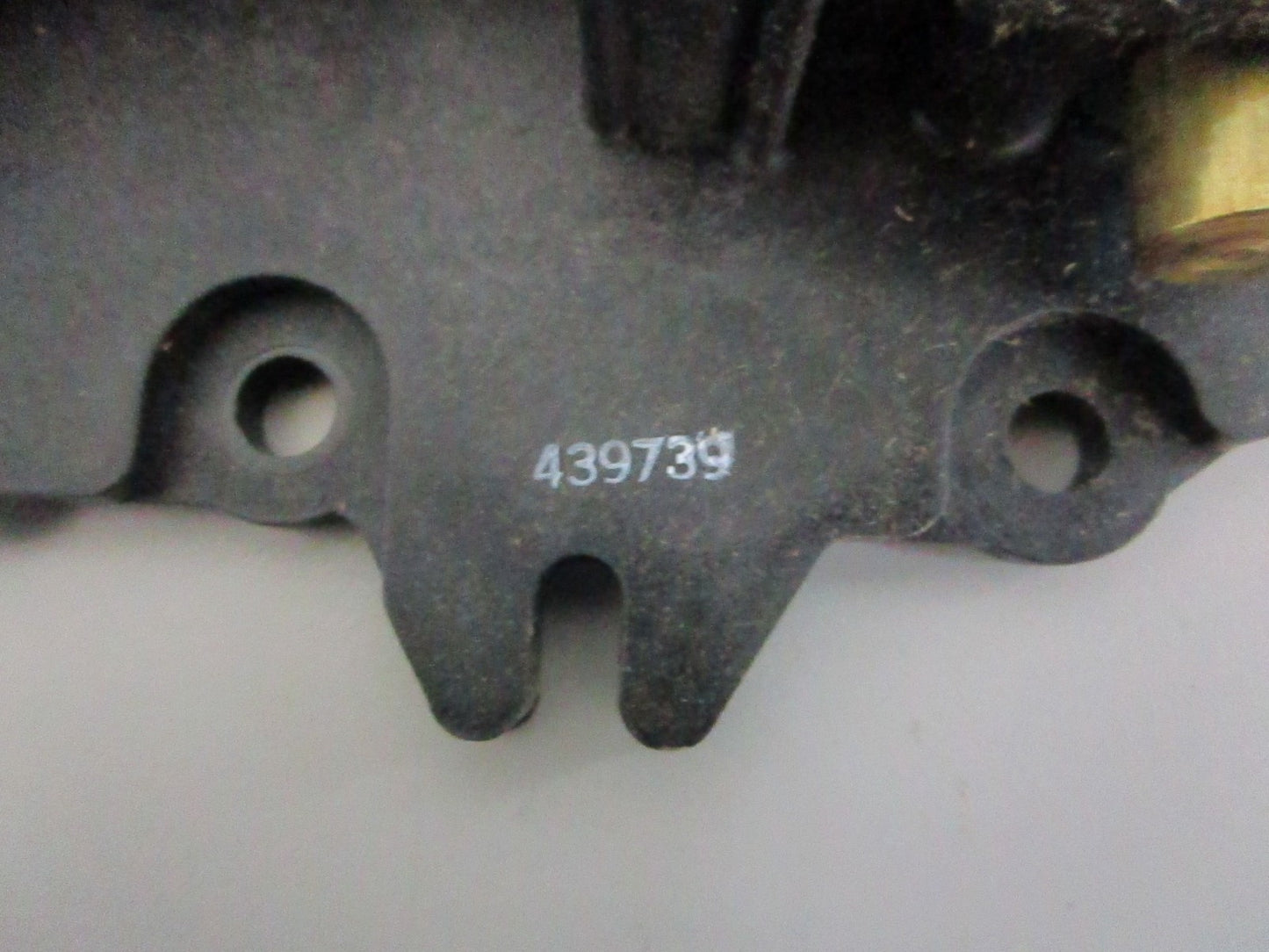 NEW OEM 439740 0439740 OMC Johnson Evinrude Intake Manifold Assy 0820