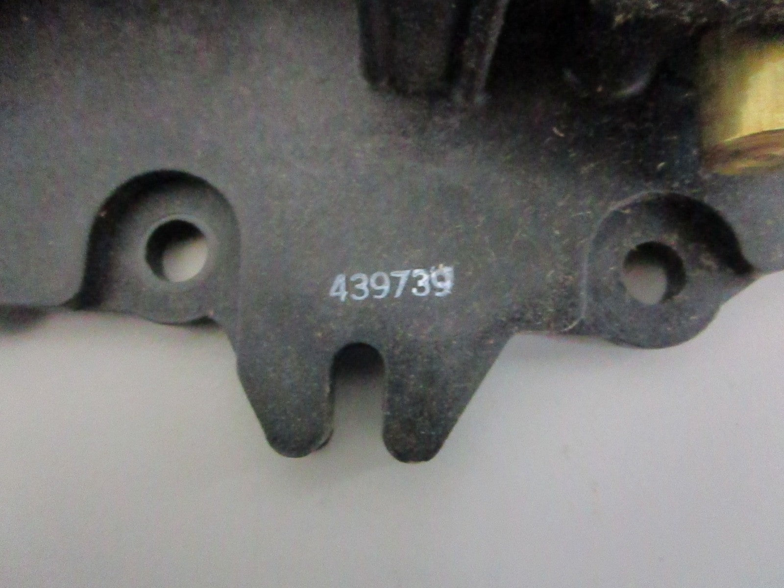 NEW OEM 439740 0439740 OMC Johnson Evinrude Intake Manifold Assy 0820