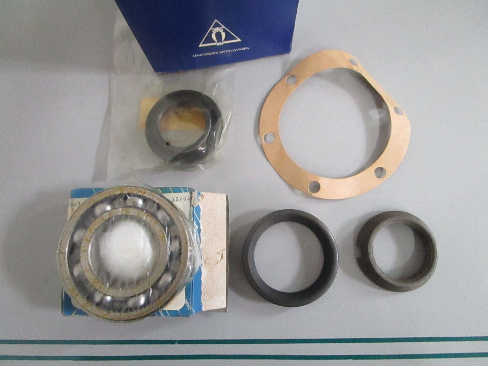 NEW OEM 1113500068 Mercedes-Benz Repair Kit 0820