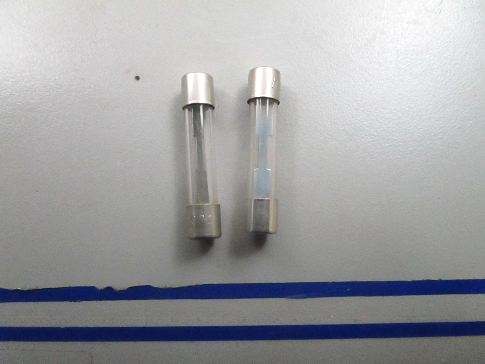 *NEW OEM* (LOT OF 2) 0810 OMC Johnson Evinrude Fuse 304980 0304980