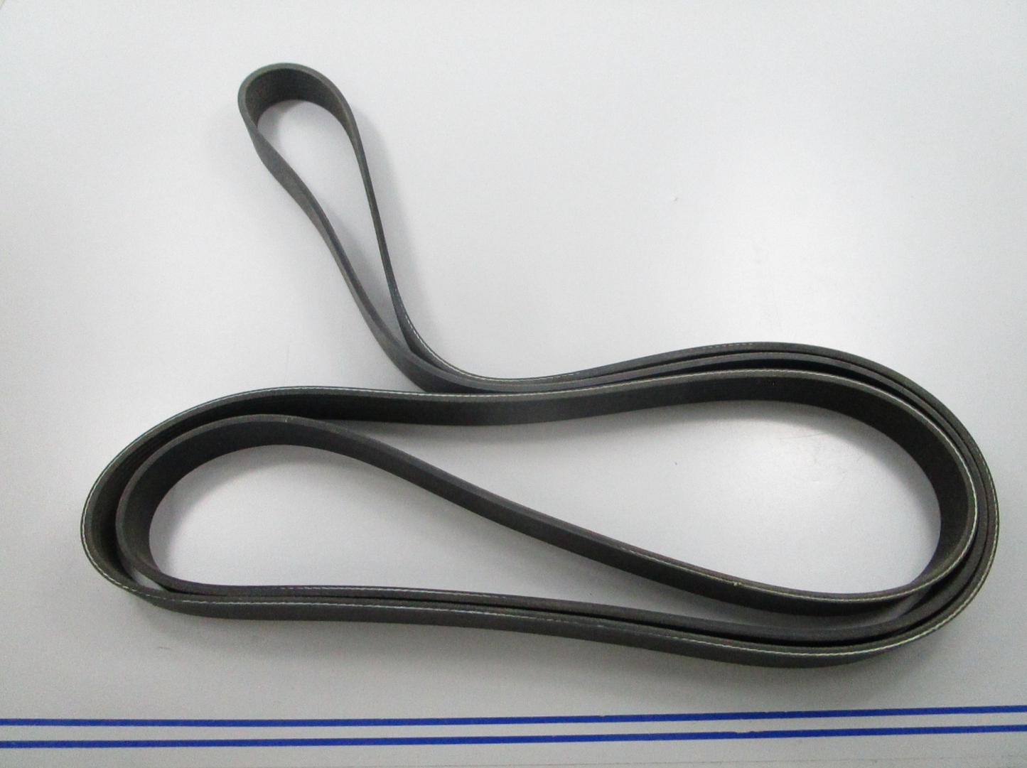 NEW K081223 Gates Micro-V Serpentine Belt 0810