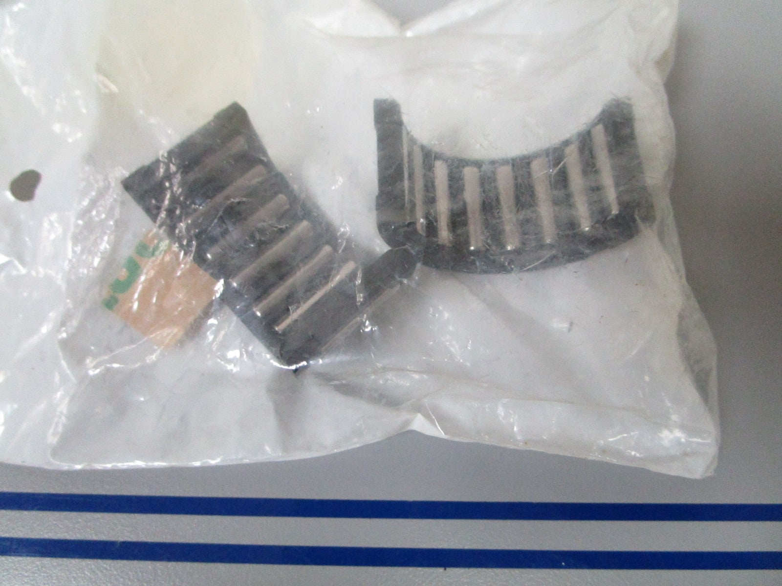 NEW RL1352 Replaces: 318252 18-1352 31-02763 Red Line Bearing  0810