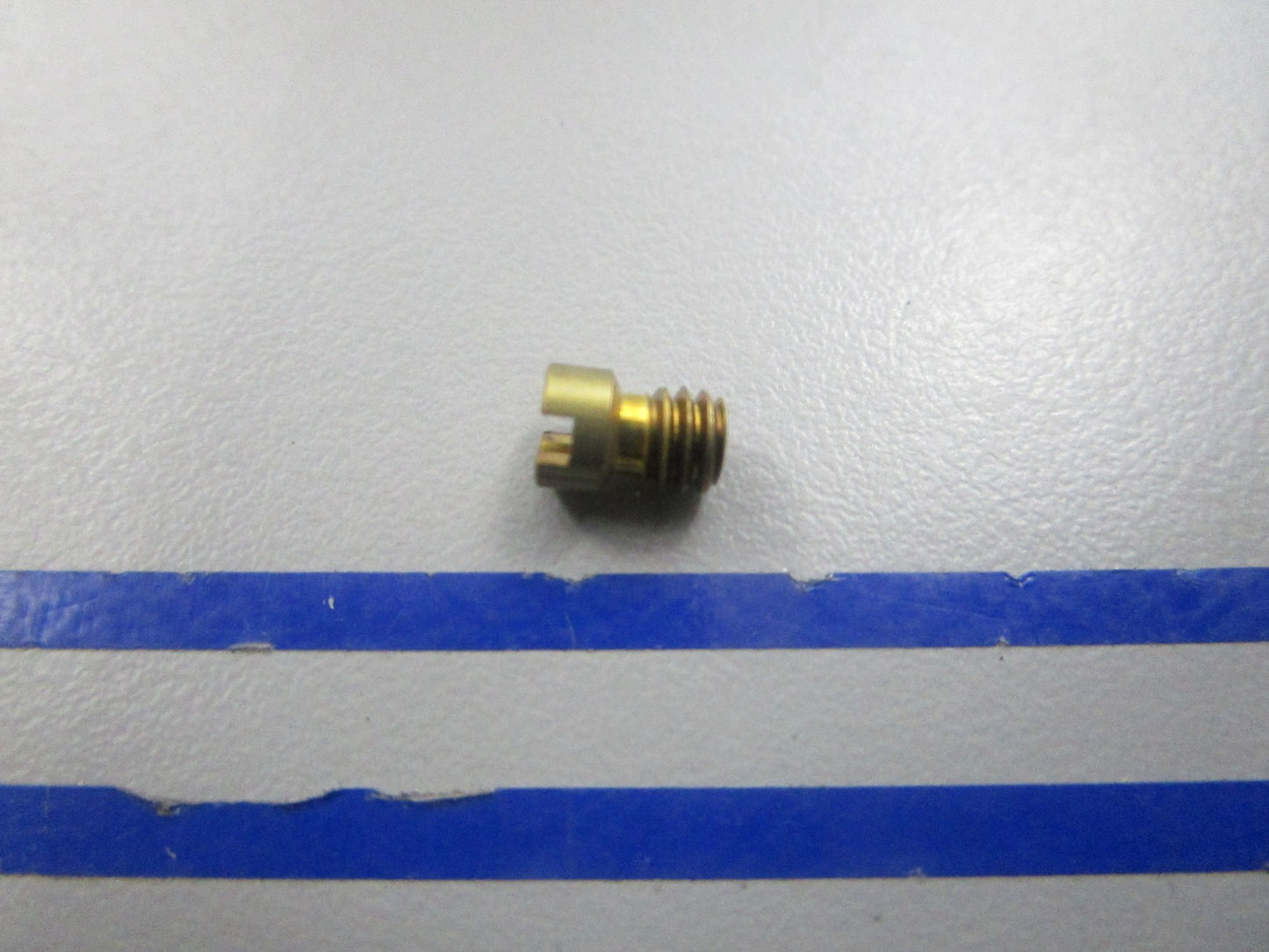 NEW OEM 323703 0323703 OMC Johnson Evinrude .036 Orifice 0810