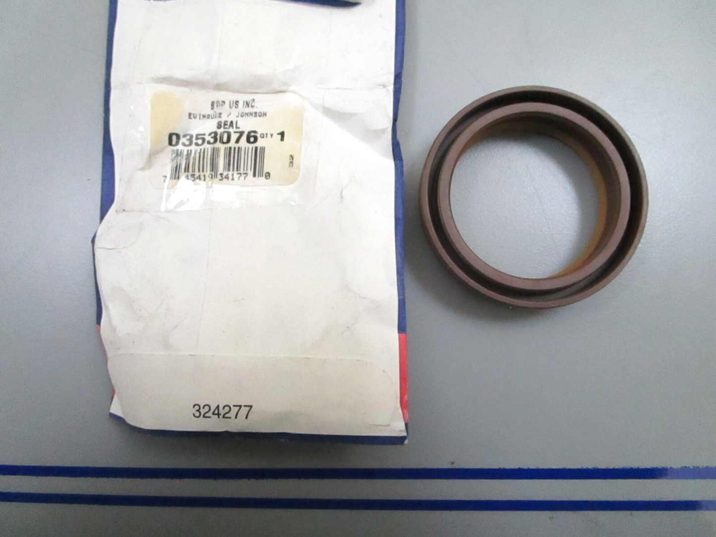 *NEW OEM* 0780 OMC Johnson Evinrude Seal 353076 0353076