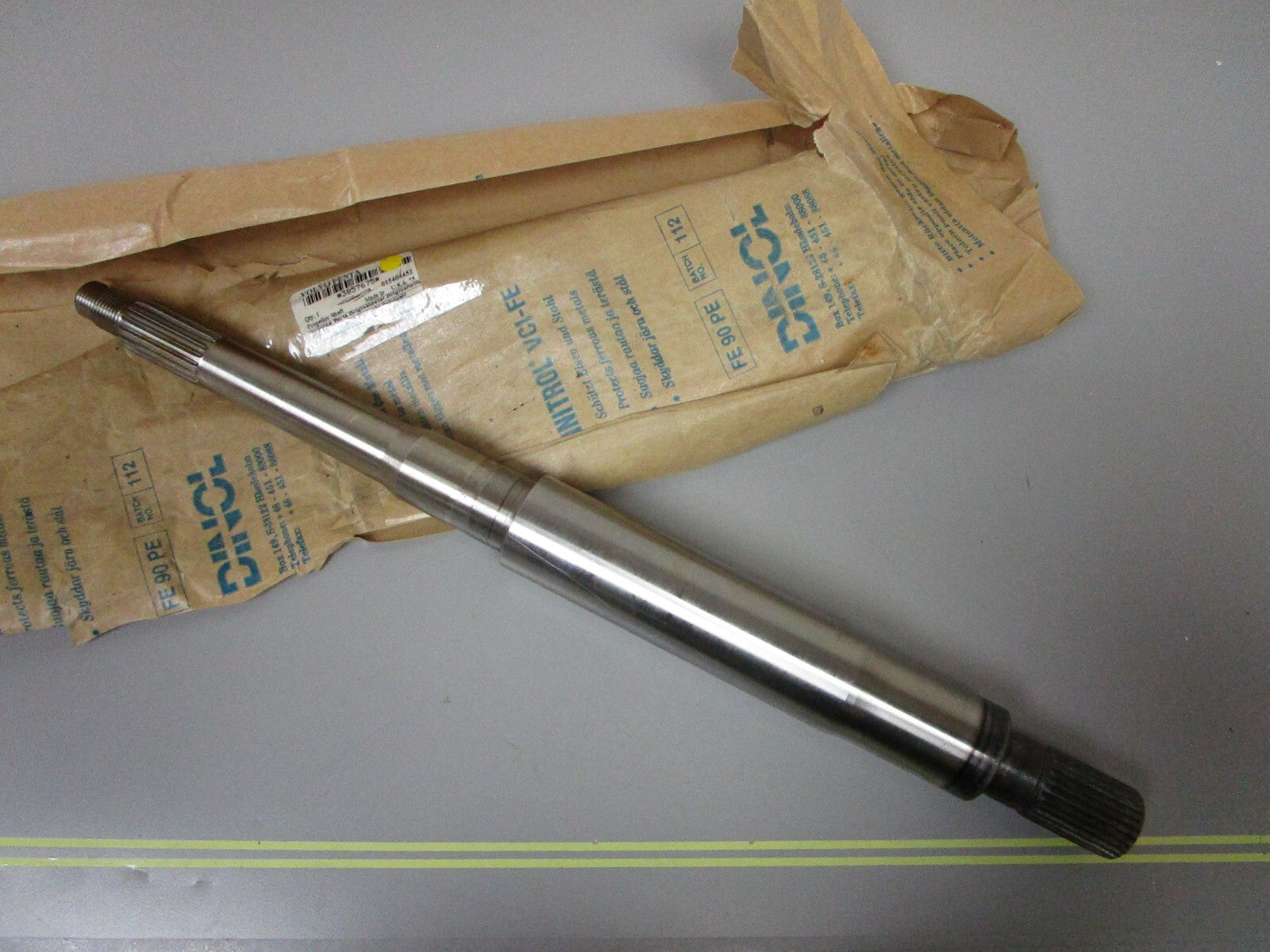 *NEW OEM* 0720 Volvo Penta Propeller Shaft 3857675