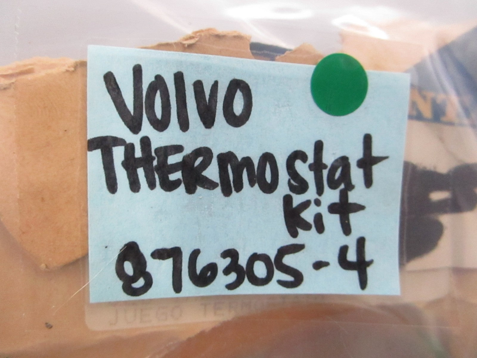 NEW OEM 876305-4 Volvo Penta Thermostat Kit 0810