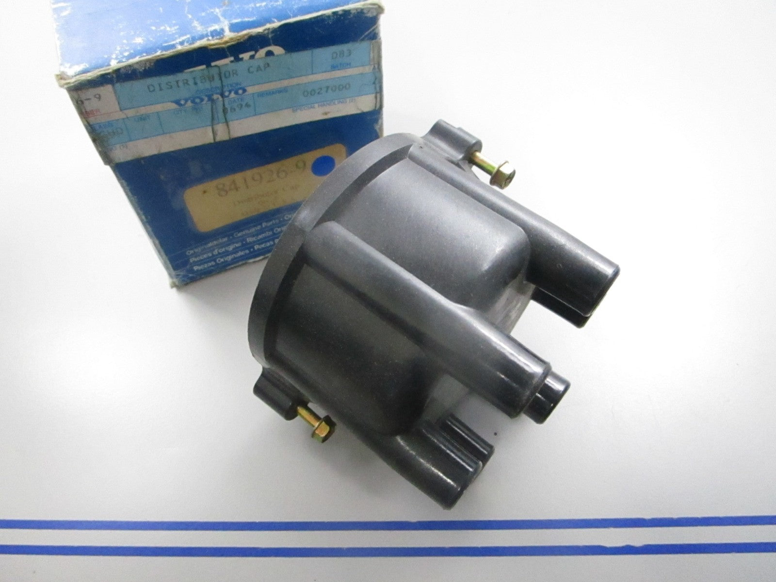 NEW OEM 841926-9 Volvo Penta Distributor Cap 0810