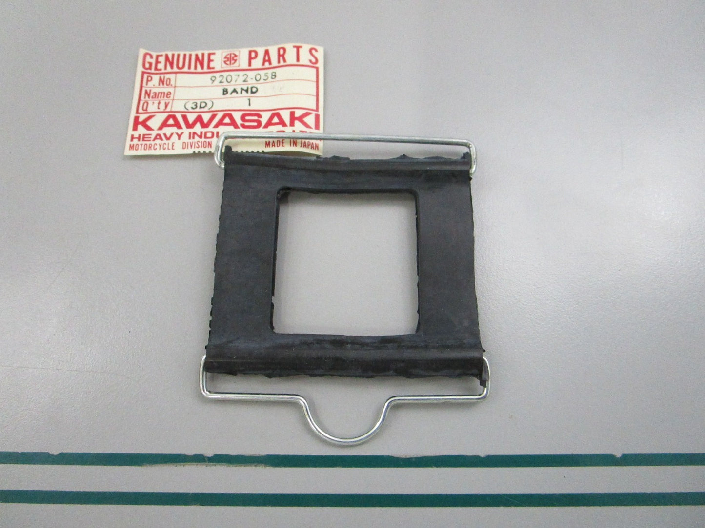 NEW OEM 92072-058 Kawasaki Band 0810