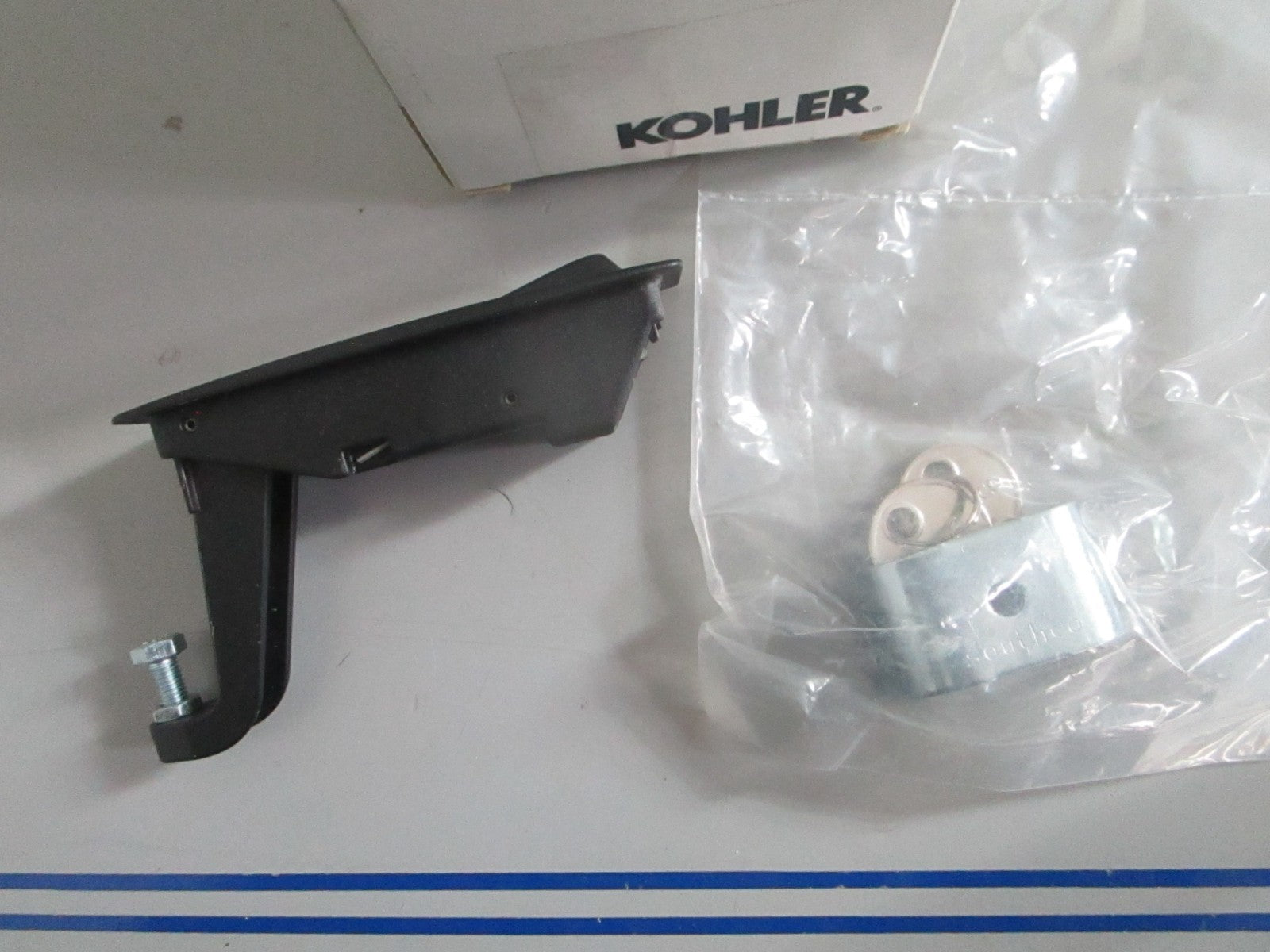 NEW OEM GM29980 Kohler Latch 0820