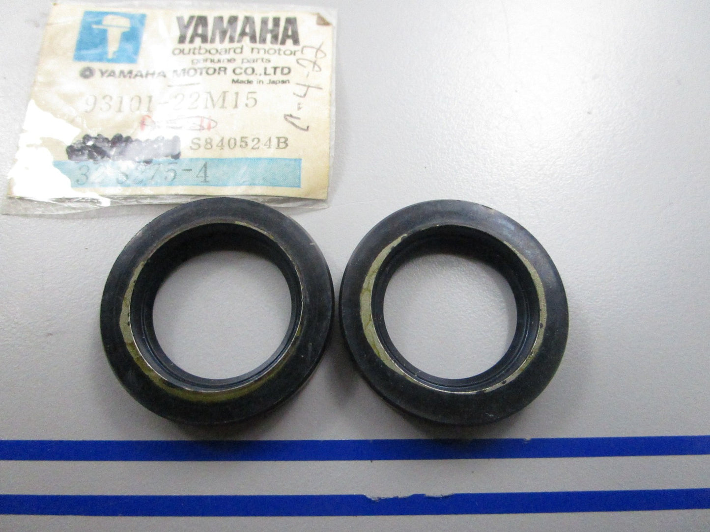 *NEW OEM* (LOT OF 2) 0810 Yamaha Oil Seal 93101-22M15-00