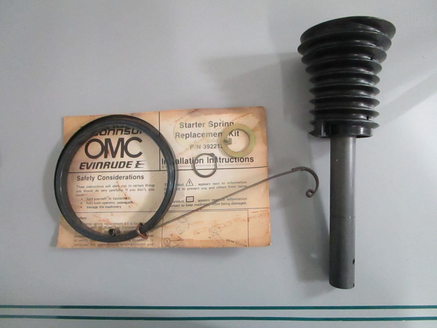NEW OEM 392212 0392212 OMC Johnson Evinrude Starter Spring Kit 0820