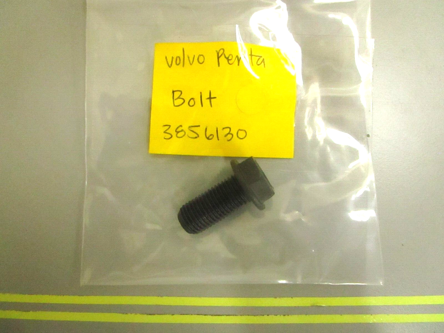 *NEW OEM* 0750 Volvo Penta BOLT 3856130