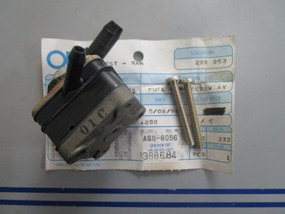 *NEW OEM* 0820 OMC Johnson Evinrude Fuel Pump & Screws 388684 0388684