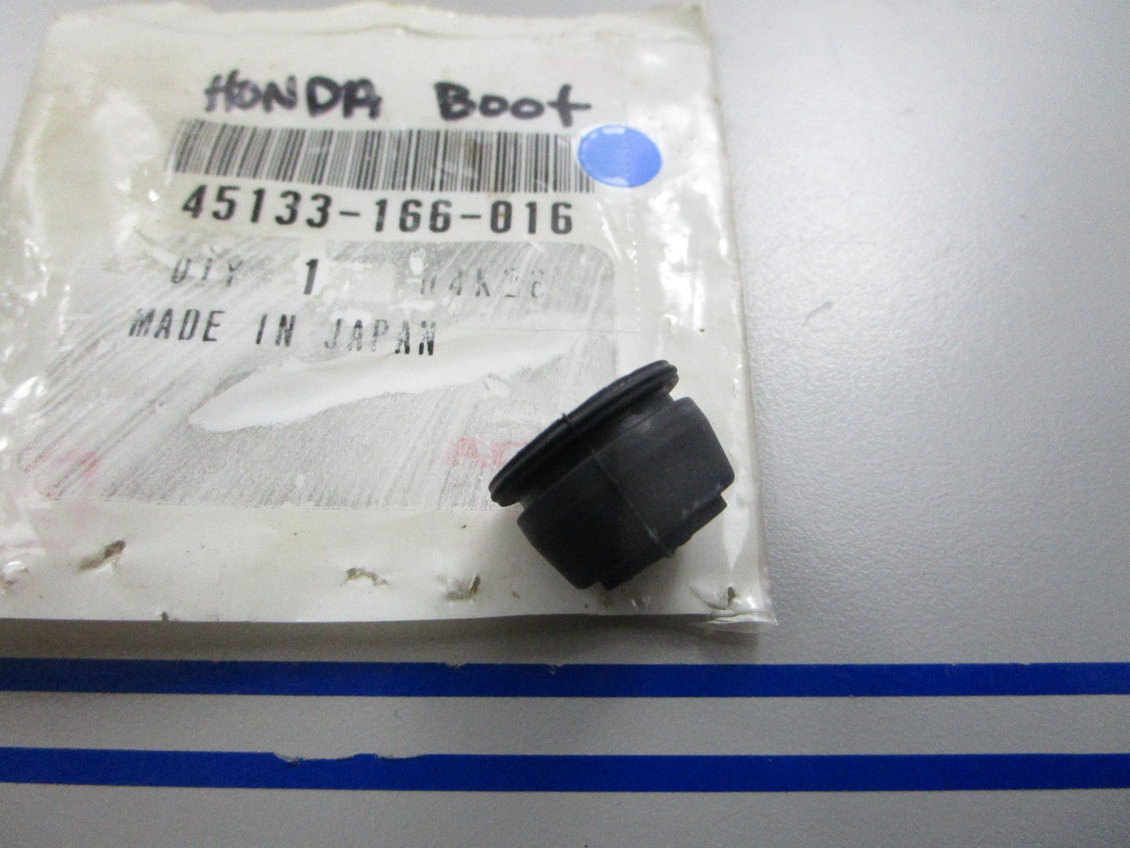*NEW OEM* 0810 Honda Boot 45133-166-016