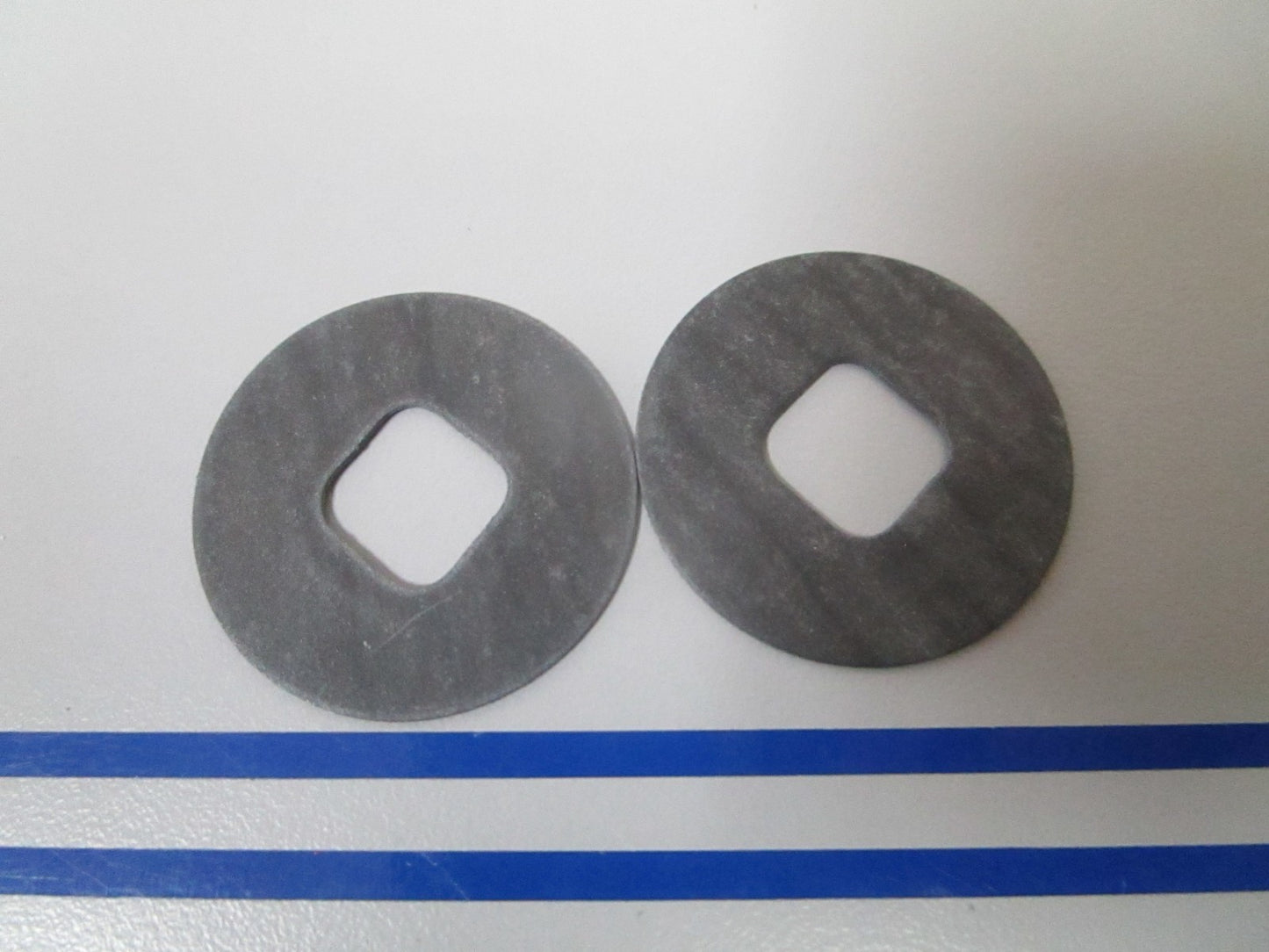 NEW OEM (LOT OF 2) 27-80662M Mercury Quicksilver Mounting Gasket 0810