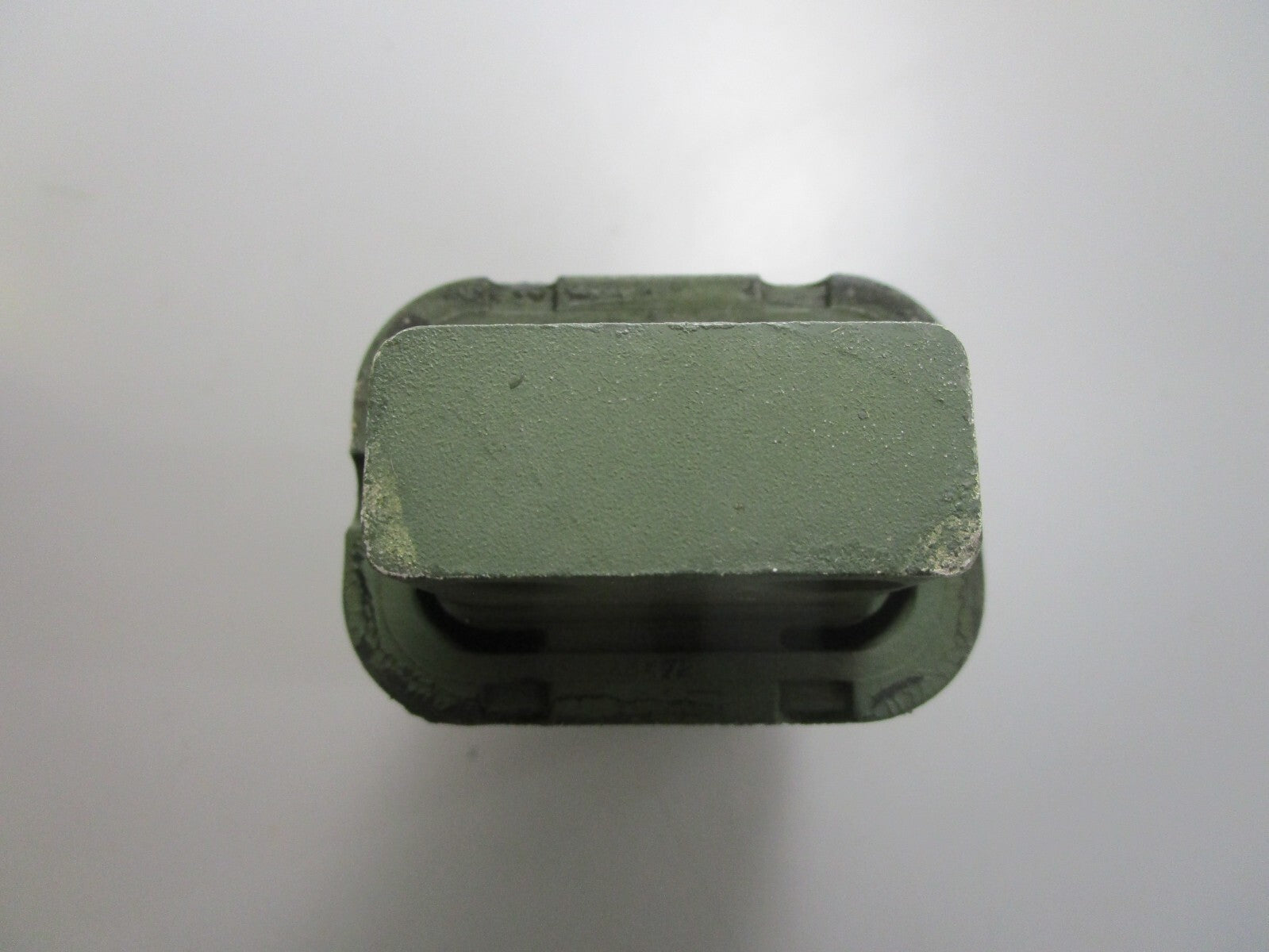 *NEW OEM* 0820 OMC Johnson Evinrude Rubber Mount 384482 0384482