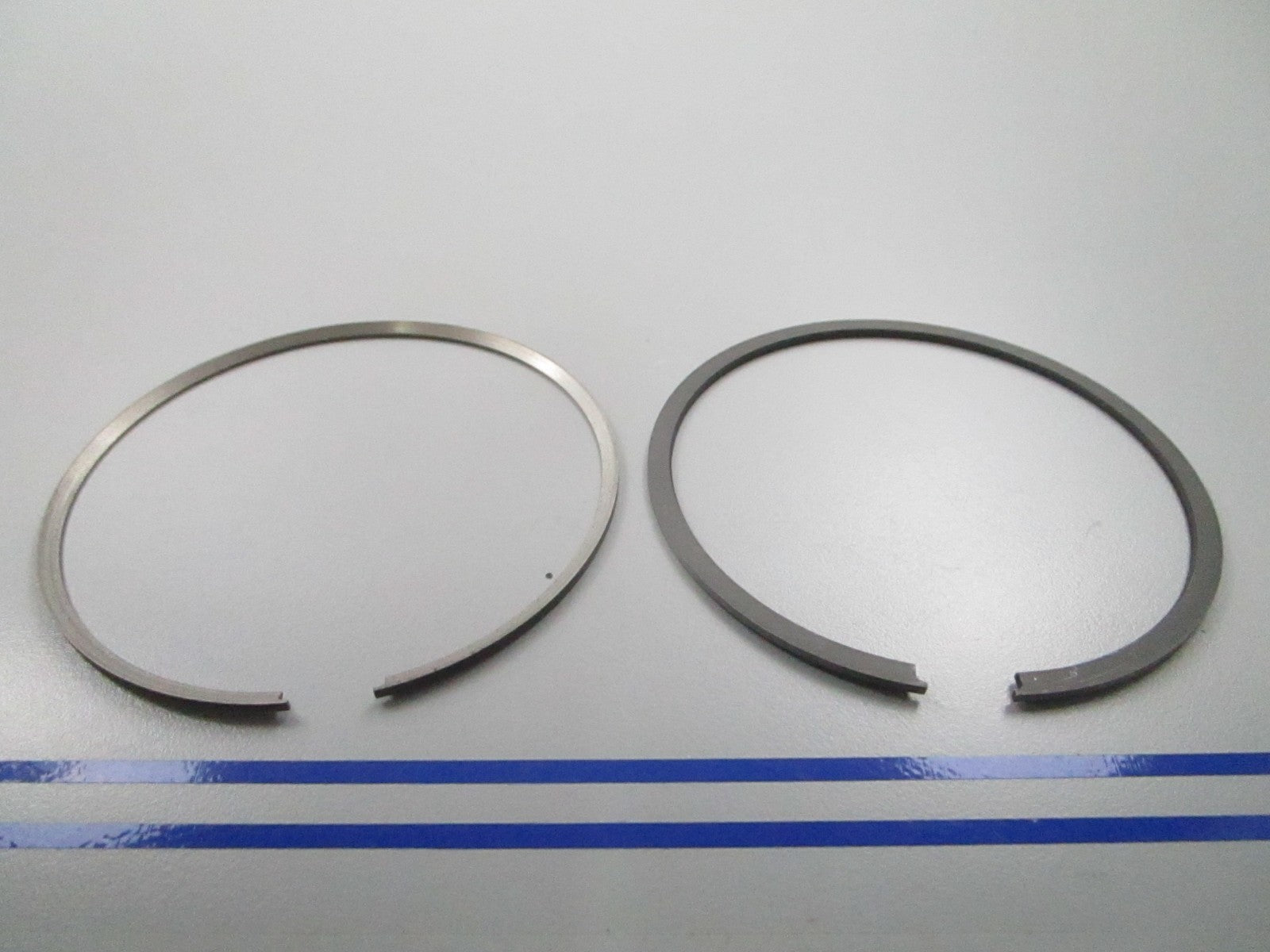 *NEW OEM* 0810 Mercury Force 2 Piston Ring Set 3SA440260