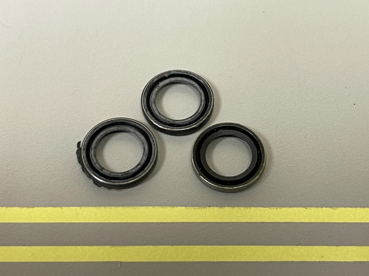 *NEW OEM* (LOT OF 3) 0810 Mercury Quicksilver Seal 26-24590