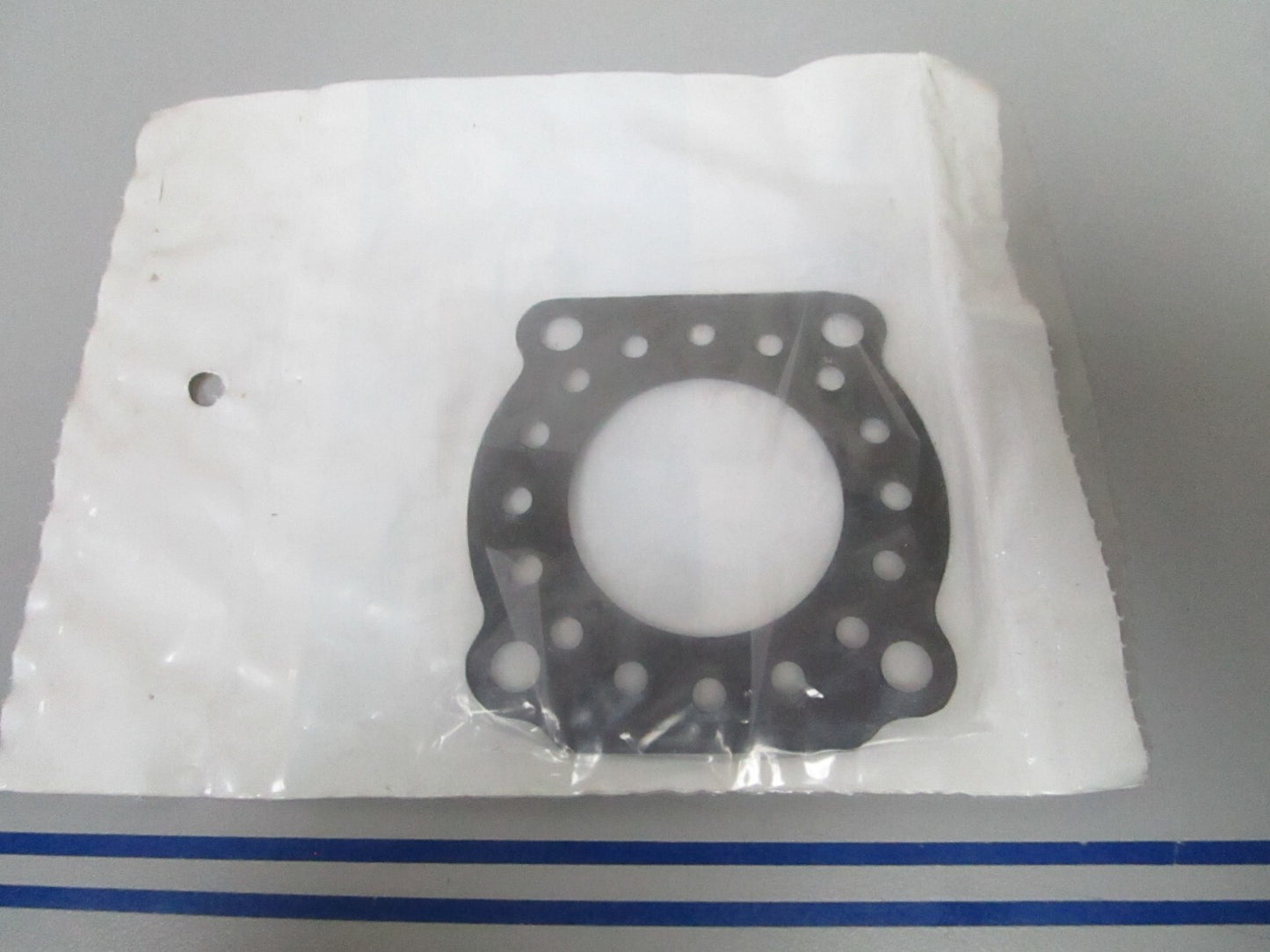 *NEW OEM* 0810 OMC Johnson Evinrude Head Gasket 313782 0313782