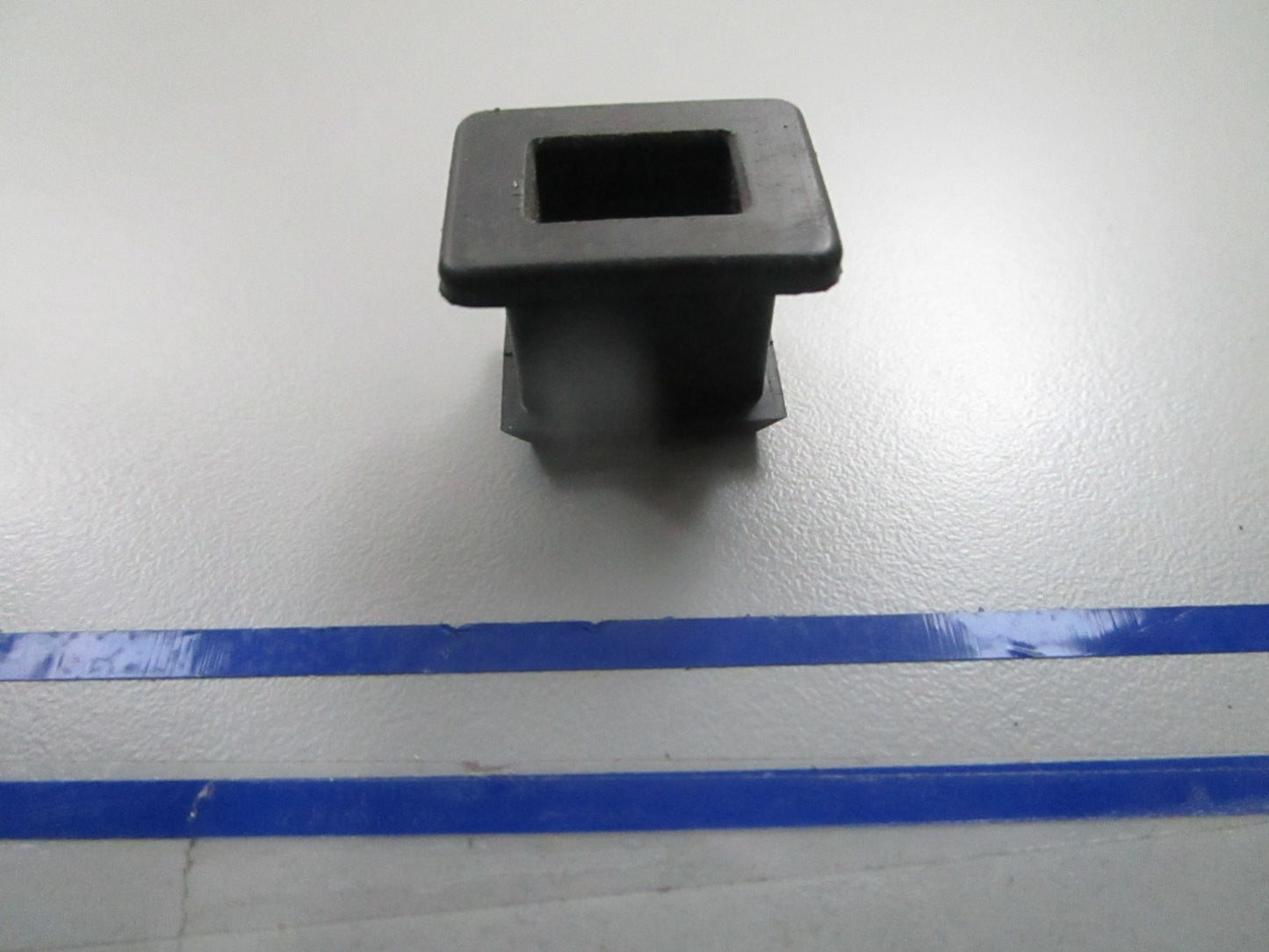 *NEW OEM* 0810 Mercury Quicksilver Bushing 8M0047187