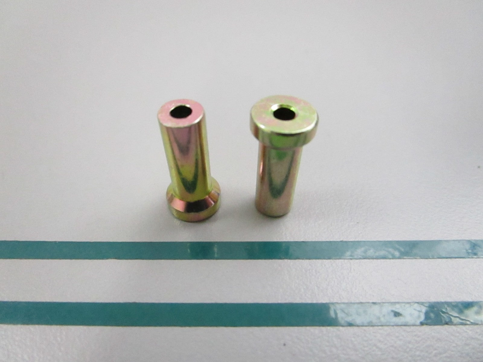 NEW OEM (LOT OF 2) 90269-06006-00 Yamaha Rivet 0810
