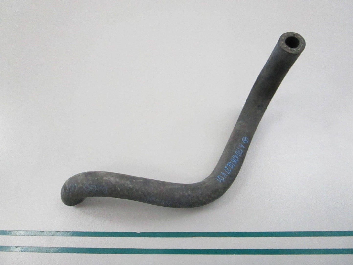 NEW OEM 1704760227  Mercedes-Benz Hose 0810