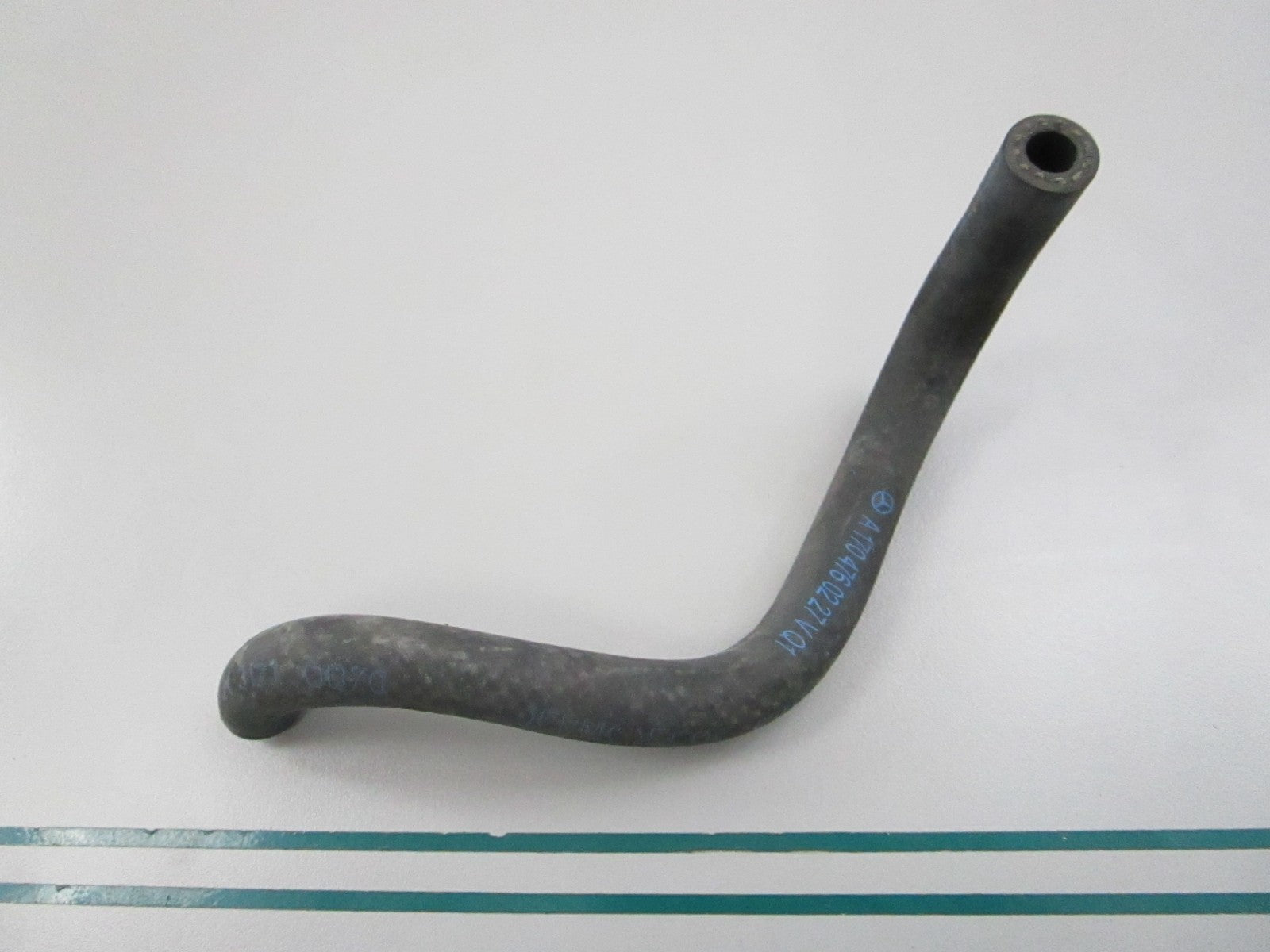 NEW OEM 1704760227  Mercedes-Benz Hose 0810