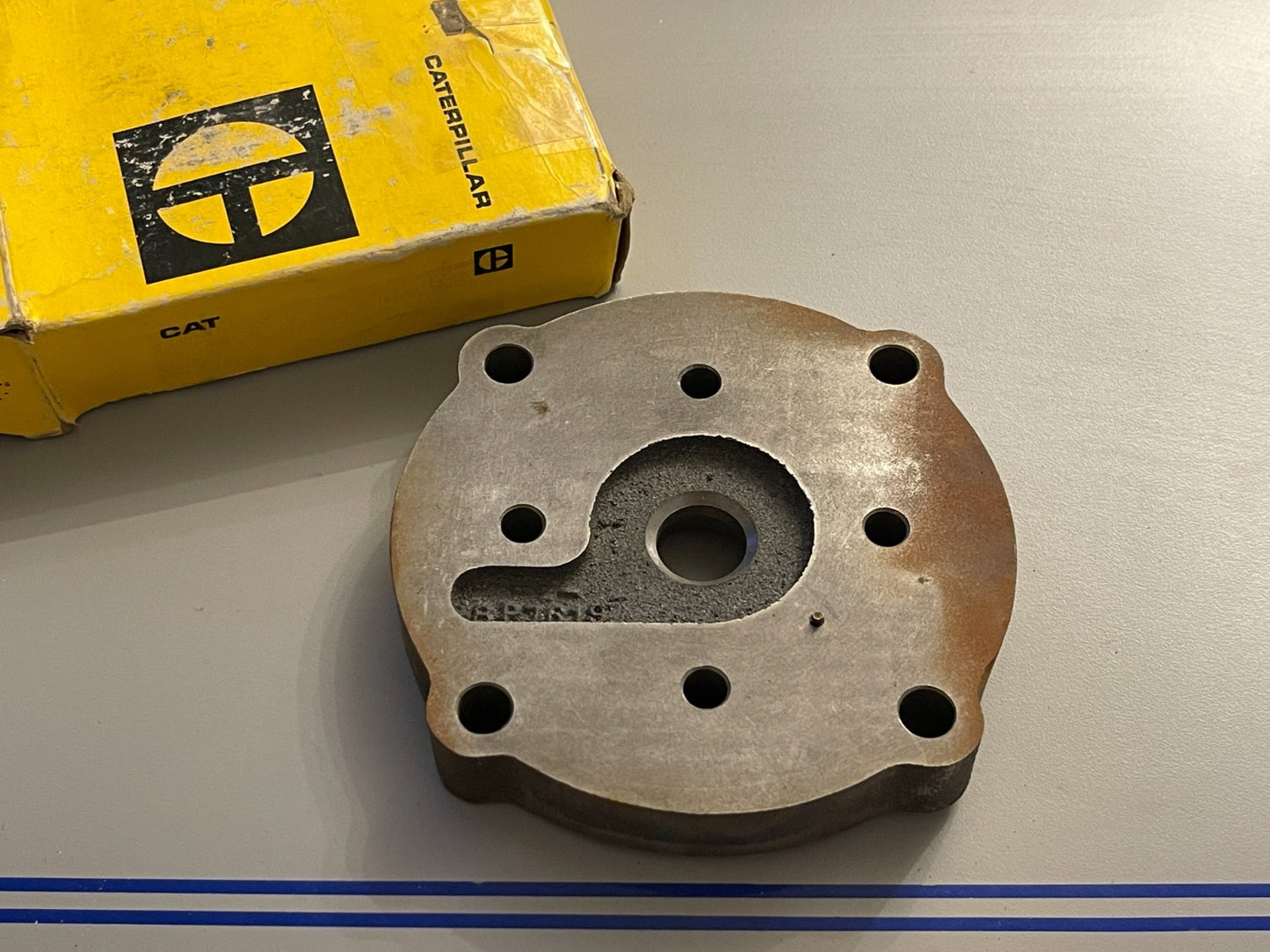 NEW OEM 8P-7613 CAT Caterpillar Plate 0720