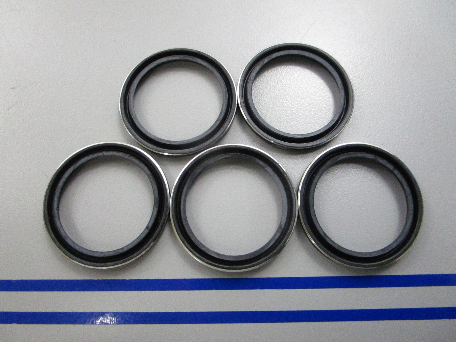 NEW OEM (LOT OF 5) 26-55682 Mercury Quicksilver Oil Seal 0810