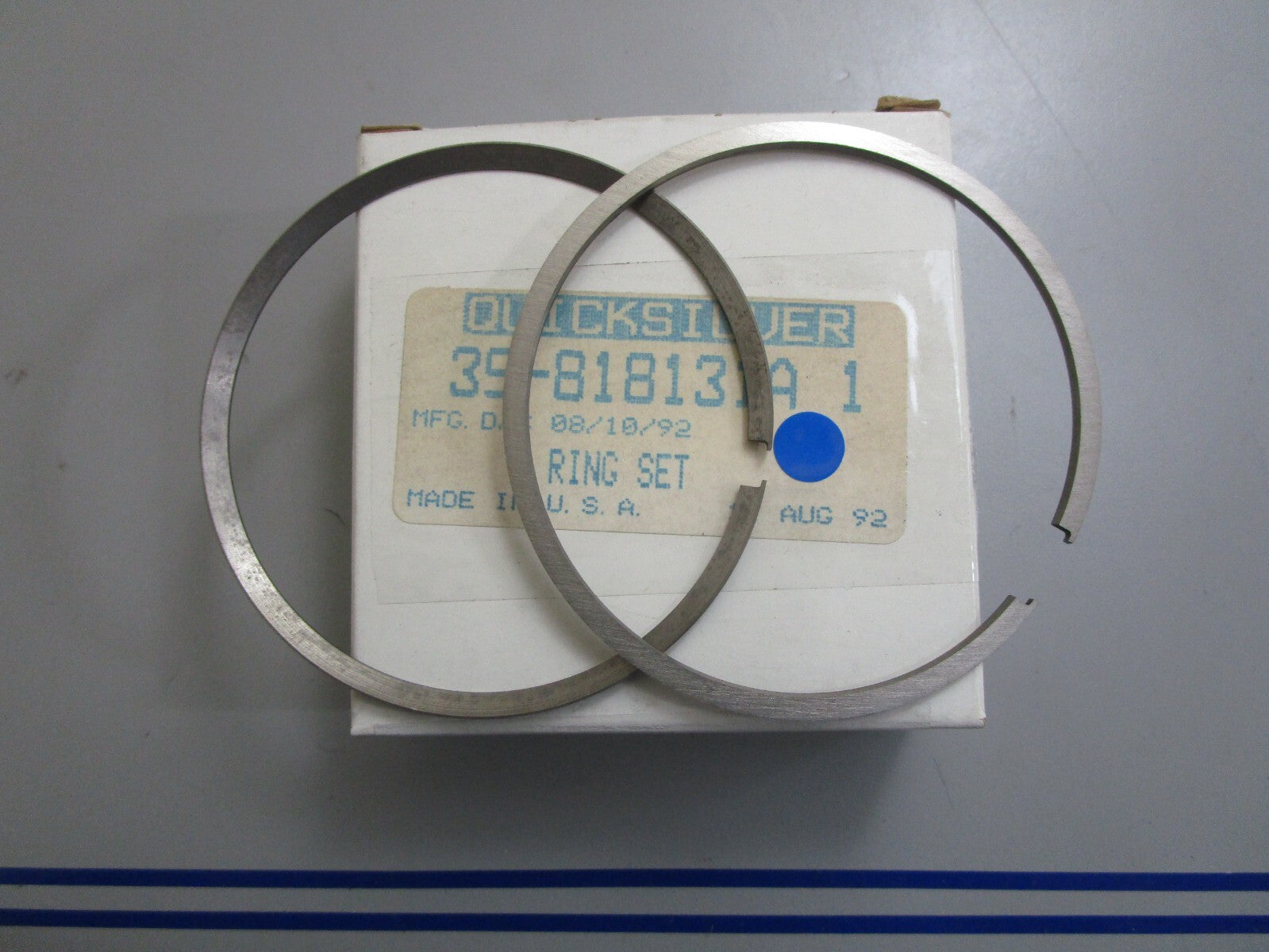 *NEW OEM* 0820 Mercury Quicksilver 2 Piston Ring Set 39-818131A1